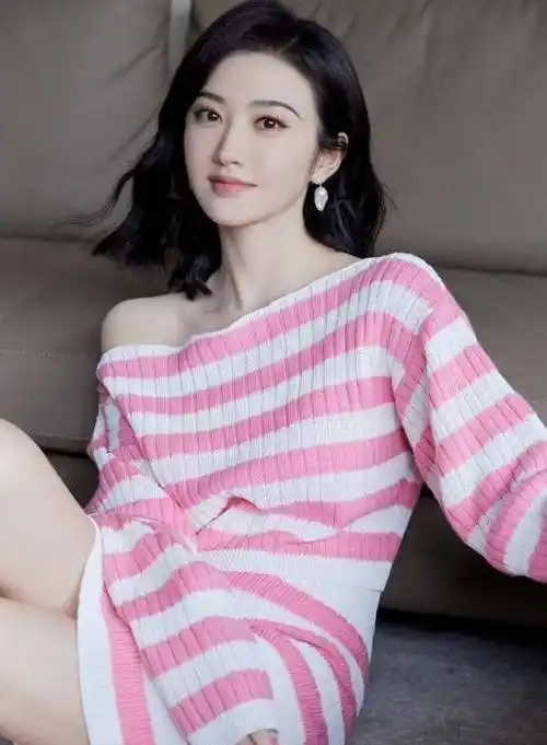 这7位女明星,个个漂亮有气质,为何娱乐圈无人敢"潜"_戚薇_陈慧琳_景甜