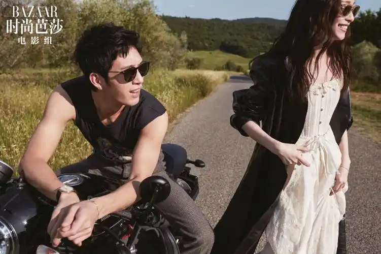倪妮井柏然首次合拍封面大片 演绎意式浪漫