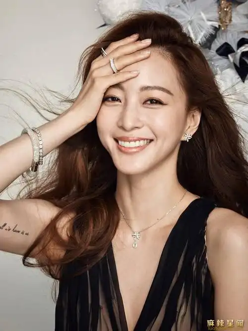 韩艺瑟与teddy为什么分手双方回应分手原因耐人寻味