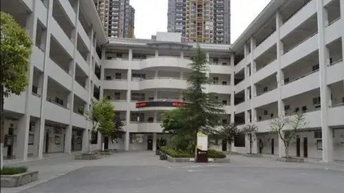 2020年贵州贵定中学招生简章