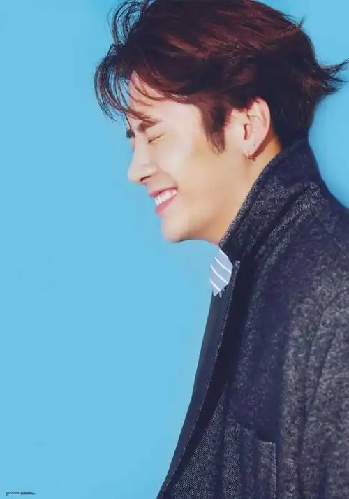 让你喜欢王嘉尔的第一个瞬间是什麼?