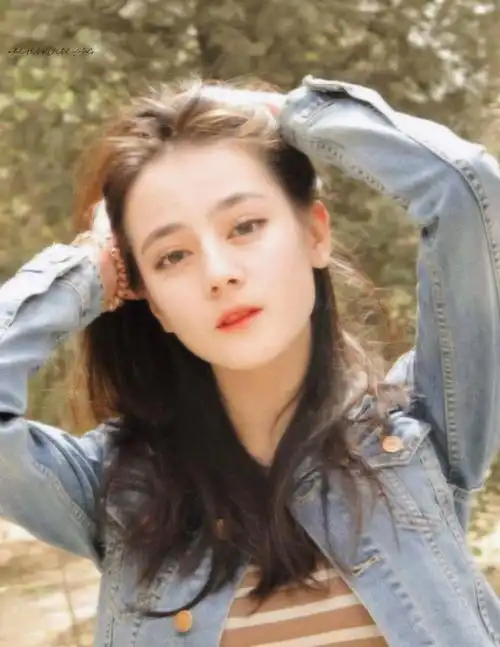 迪丽热巴10年前旧照曝光原来非主流也能这么美