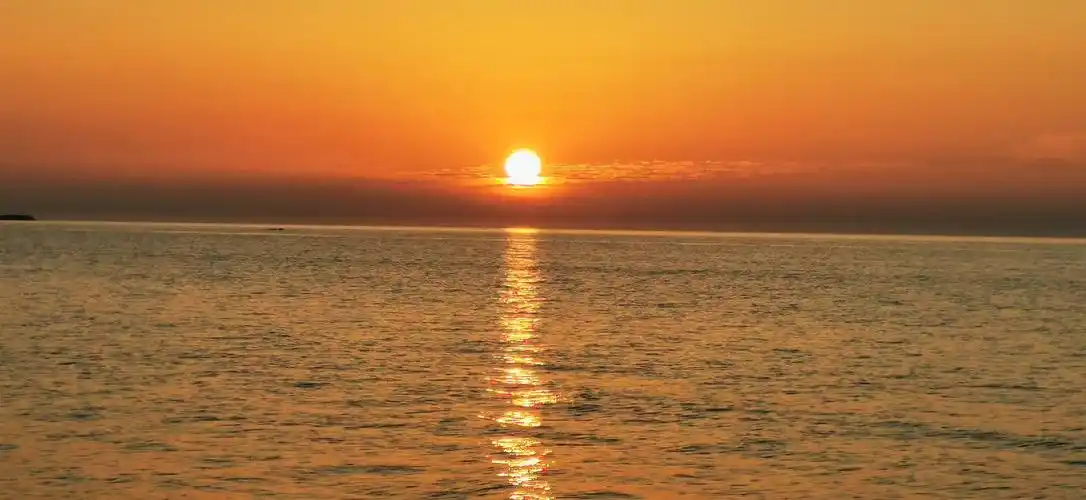 海南东方海岸拍夕阳