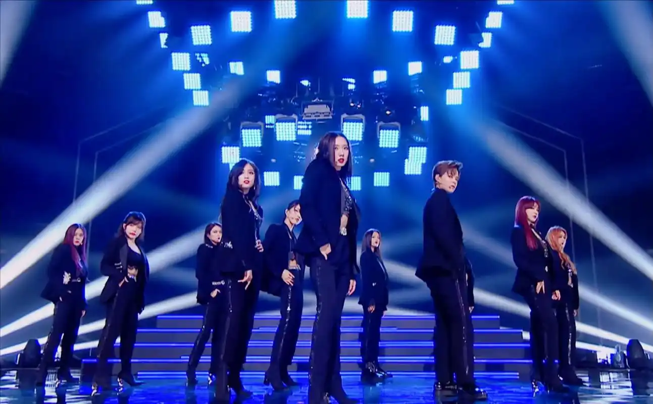 火箭少女10104@孟美岐 @吴宣仪_betty @杨超越  - 抖音