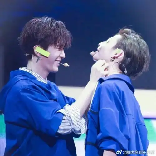 小鬼说抓大鹅是抓范丞丞##小鬼直播又cue范丞丞了