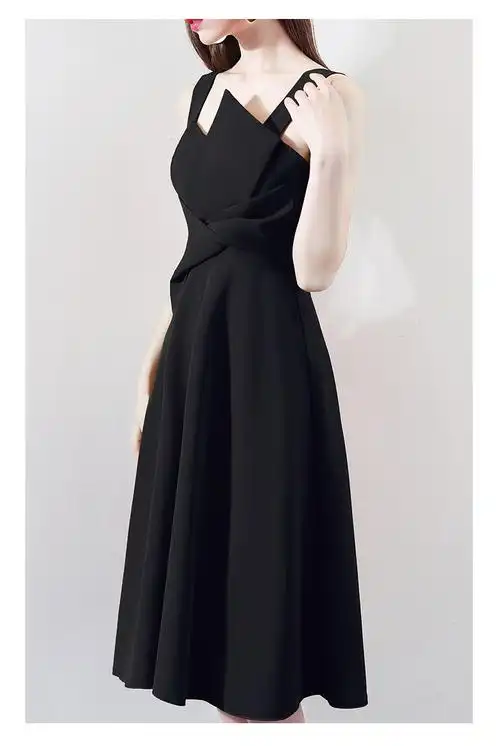 黑色小晚礼服裙女2020新款气质平时可穿生日派对连衣裙吊带成人礼夏天