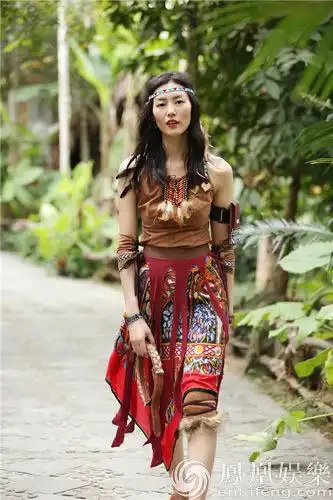 长腿大表姐刘雯终成加速队员,首次挑战户外综艺,刘雯全程化身"晕姐"