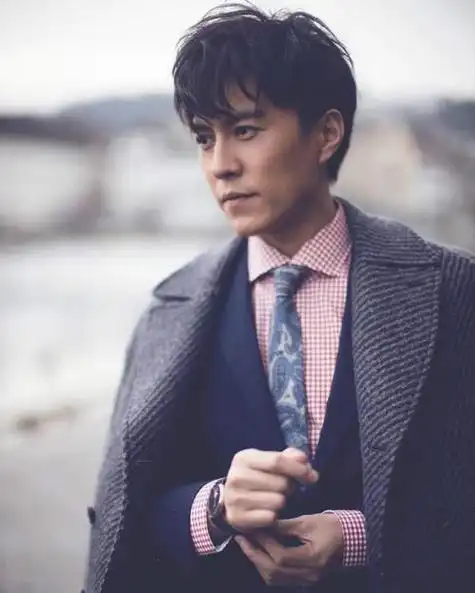 我又设计了一组男生的方块脸造型头像