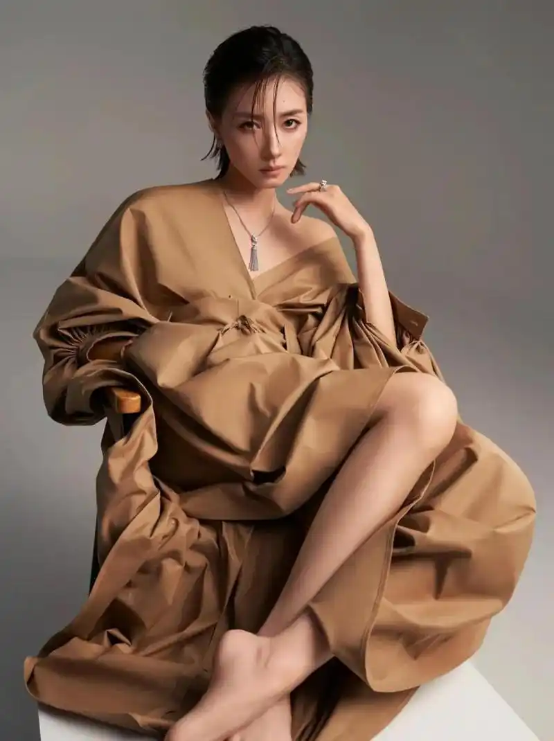 万茜确实挺好看的!