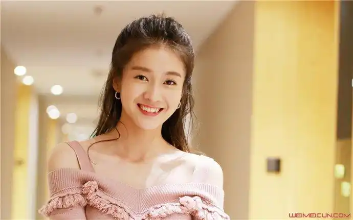 张雪迎吴俊余接吻吴俊余女朋友是张雪迎吗吻都接了