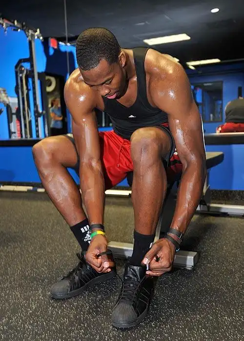 组图:魔兽健身房训练照曝光 超强肌肉这般炼成