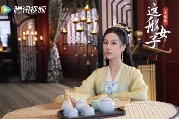 夏楠《我就是这般女子》热播 演活石飞仙引热议