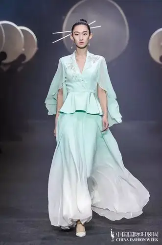 盖娅传说不愧是最美中国风时装