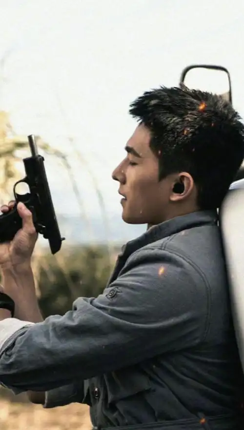 杨洋 成龙唐季礼动作大片《急先锋》中,杨洋饰演雷震宇-影视综势档