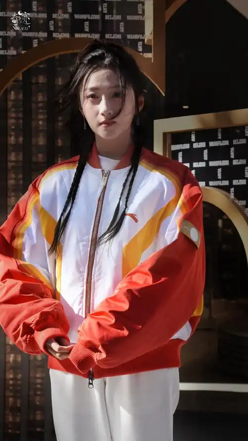 关晓彤安踏品牌全球代言人##关晓彤初冬穿搭##关晓彤王牌控诉华晨宇