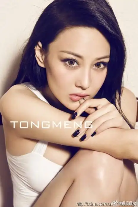 张馨予玄学#  张馨予早年杂志封面写真