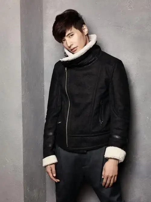 真是越来越有味道了!型男