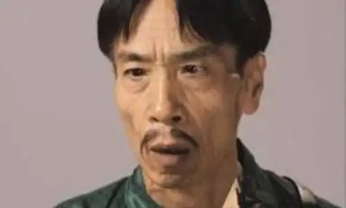 面相学如何分析人中没有胡须的八字胡男人的性格感情运势 · 命运风水