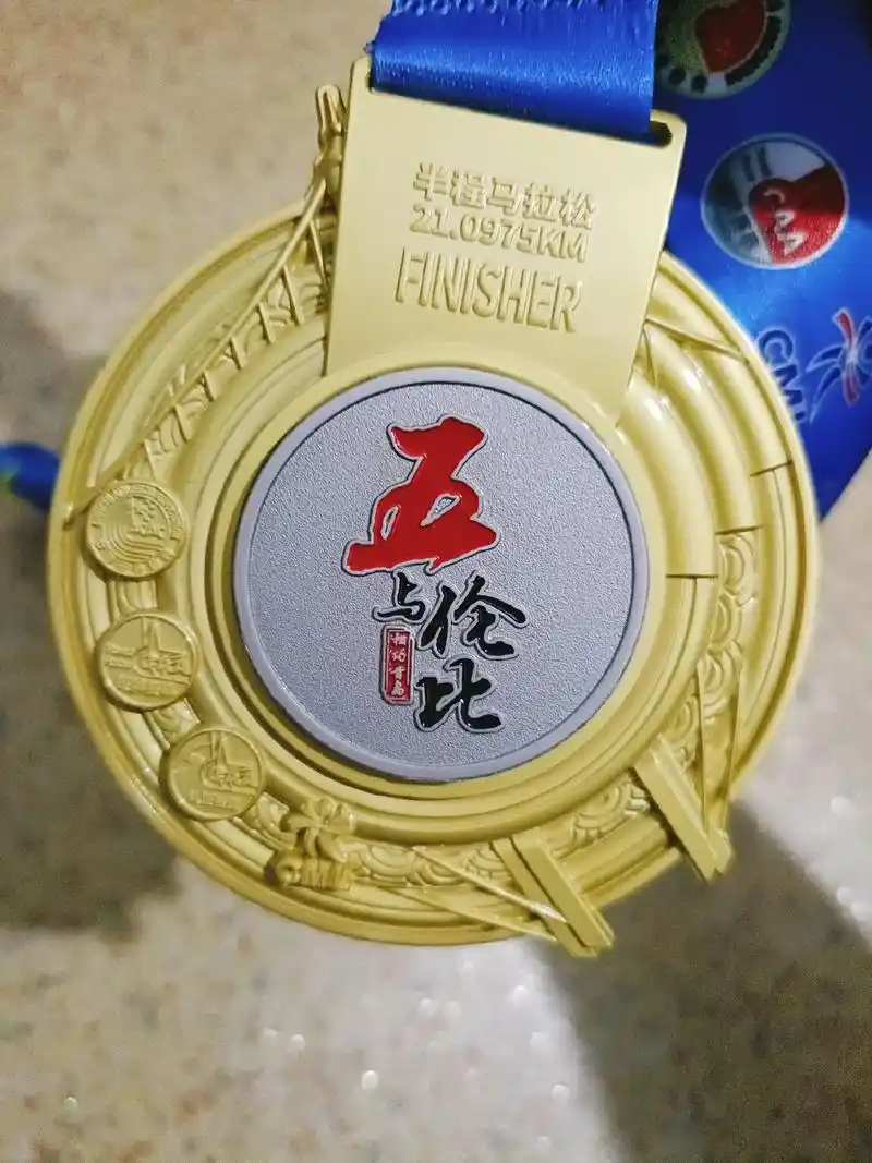 青岛海上马拉松.猪蹄   没了 脂渣   没了 王哥庄大馒头 - 抖音