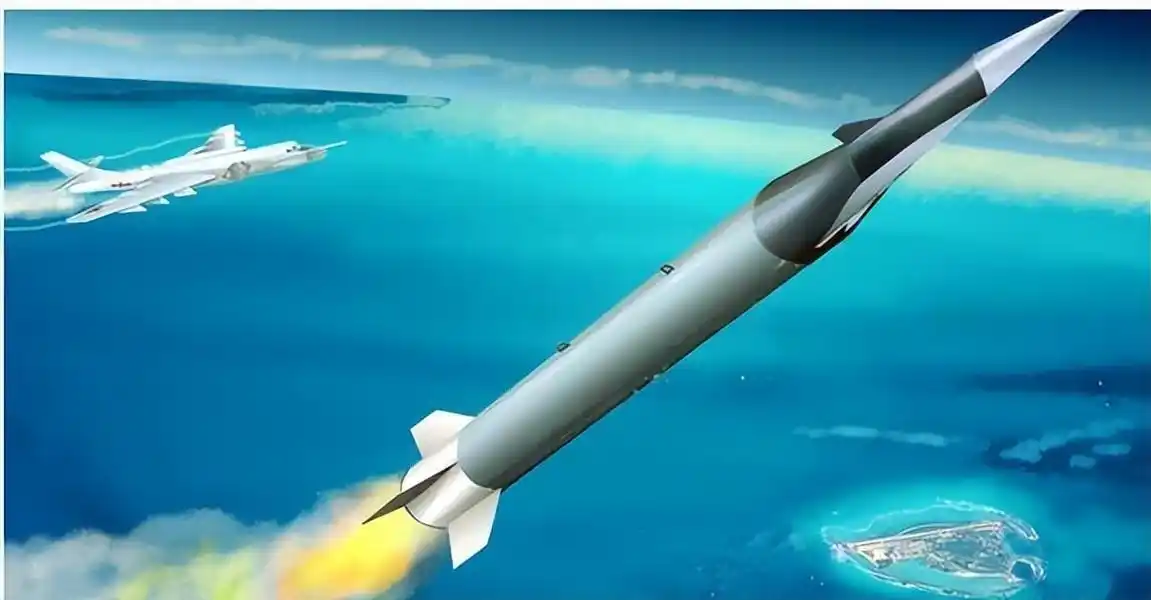 鹰击21高超音速导弹有多强?五项优势尽显,反舰打航母更专业