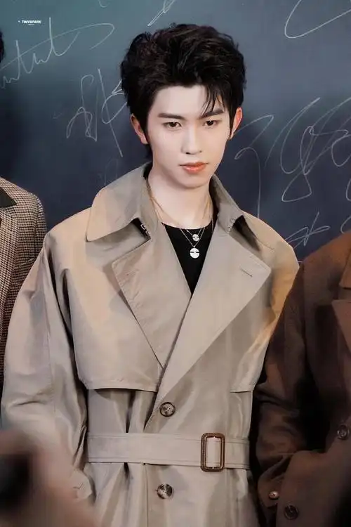 华晨宇丨刘耀文丨伯远丨赵小棠丨周柯宇丨敖子逸丨林墨丨张真源part2