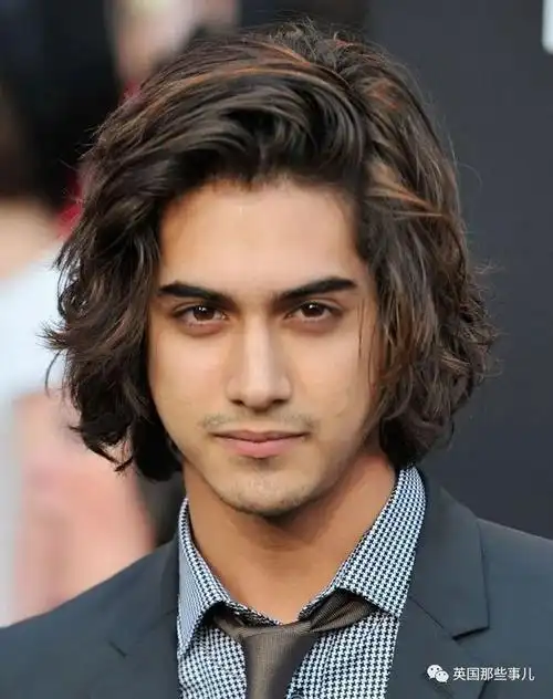 一波舔屏混血帅哥各种血统组合下帅哥帅的都很特别啊