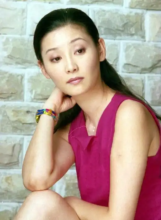 倒追王志文攀上田壮壮曾纵横情场的徐帆为何纵容冯小刚