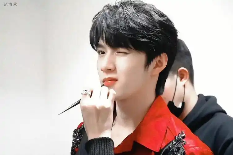 刘耀文头像壁纸