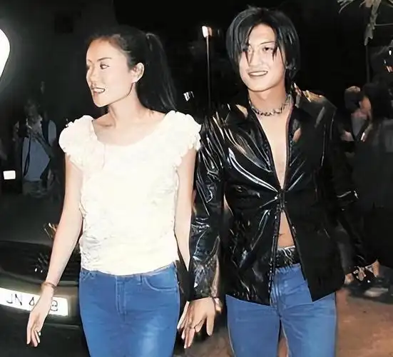 回顾如今才明白谢霆锋对张柏芝不是喜欢而是深爱