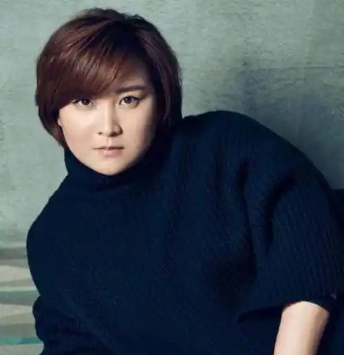 贾玲姐姐贾丹:妈妈离去后,她供养贾玲9年,贾玲为她买房买车