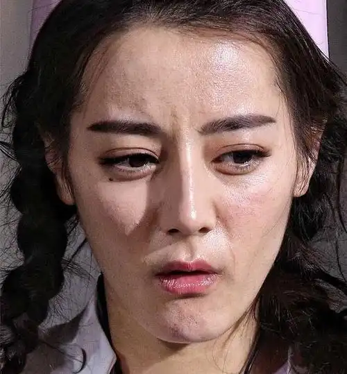 如何看待迪丽热巴的视觉中国生图