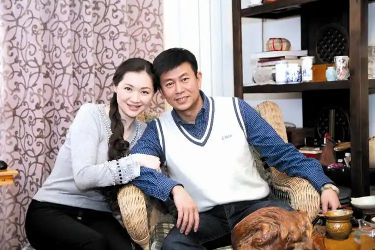 1967年11月26日出生于上海市,中国内地男演员,湖北话剧院演员,国家