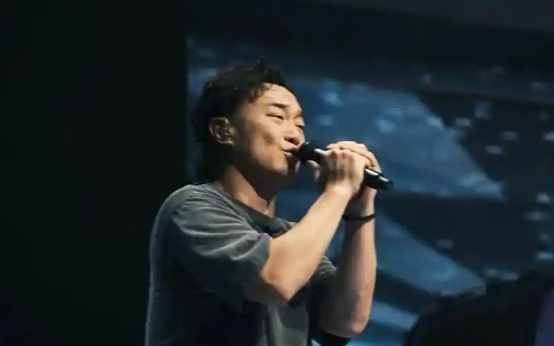 【陈奕迅演唱会】终于轮到我用这个转场了-serendipity269