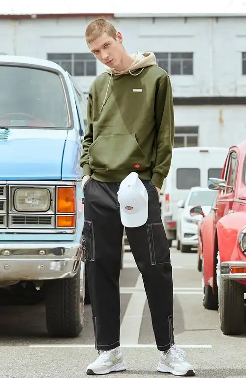 男迪凯斯官方22秋新字母绣花徽章连帽卫衣男士撞色宽松上衣 dk009566