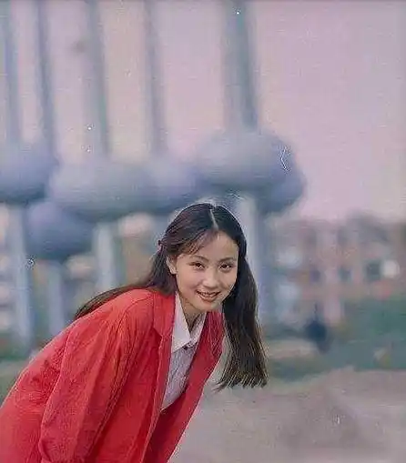 陶虹23年前旧照片流出当看到真容后网友难怪徐峥不晒她