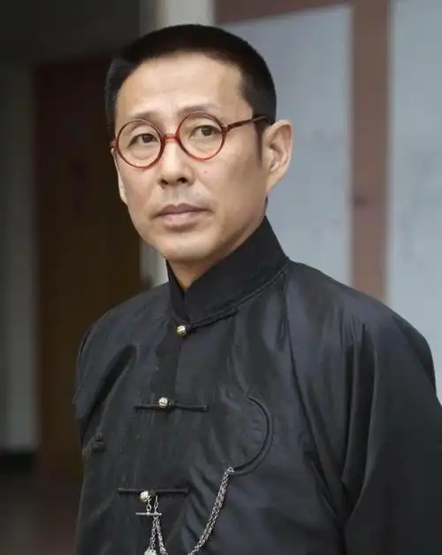 一身傲骨的陈道明也没能躲过娱乐圈的套路