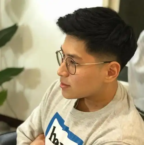 40岁男人别剪显老的发型这三款造型不挑脸型成熟又帅气