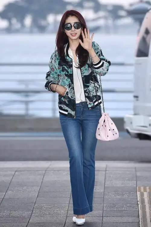 朴信惠这身乡村打扮,难道是没给造型师发工资?