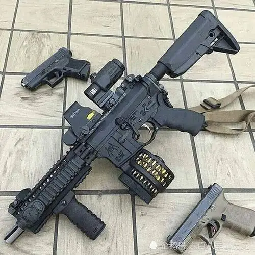 轻武器欣赏系列,一组枪械杂图,看你认识几把
