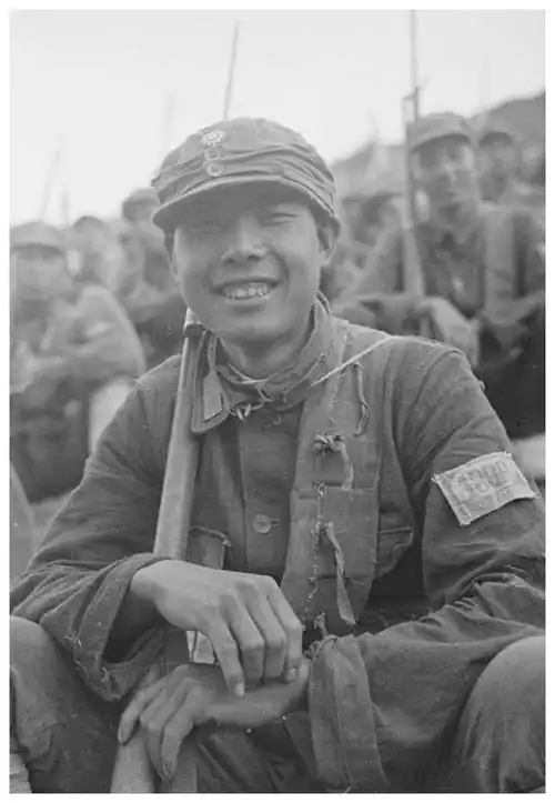 8位八路军战士单兵照,个个帅气,胜过电视里任何一位小鲜肉