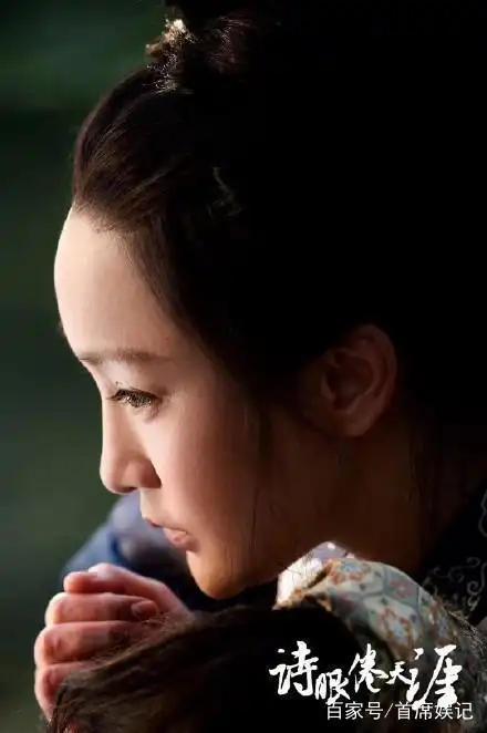 43岁周迅真老了!额头又圆又大像寿星公,只有侧脸还有一点少女感