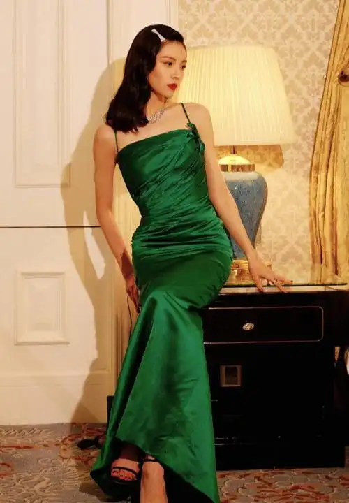 红男绿女诚不欺我盘点10位穿绿色最美的女星美得有味道