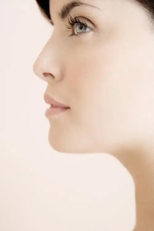 女性优雅侧脸图片第15张