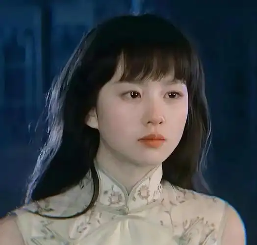 刘诗诗小时候总梦想着当舞蹈老师,但18岁那年,她没想到,人生竟然带她