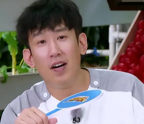 寸头长脸尖嘴的男明星,实则奇怪的8位男星