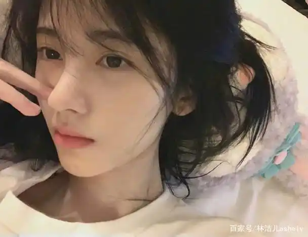 鞠婧祎的皮肤为啥能自带滤镜?多亏了湿敷小技巧,3分钟立刻膨润