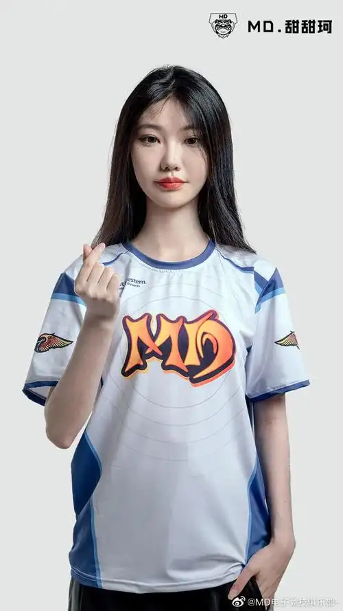 虽然kpl夏季赛和kgl夏季赛都还未结束,但是虎牙平台依旧举行了"雷霆