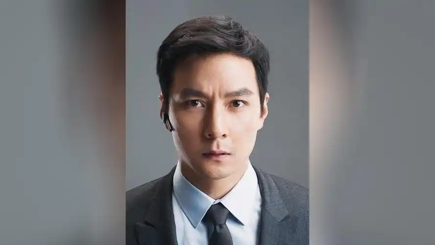 演员吴彦祖喊话各地"阿祖"收手吧