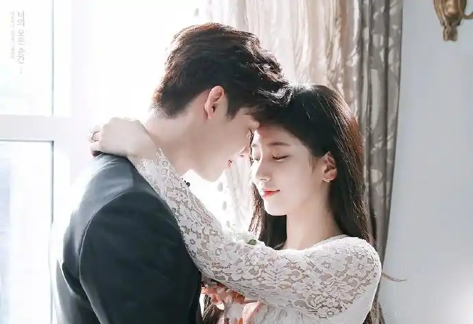 李钟硕和裴秀智婚纱照拍摄花絮曝光,网友:李钟硕跟谁都有cp感