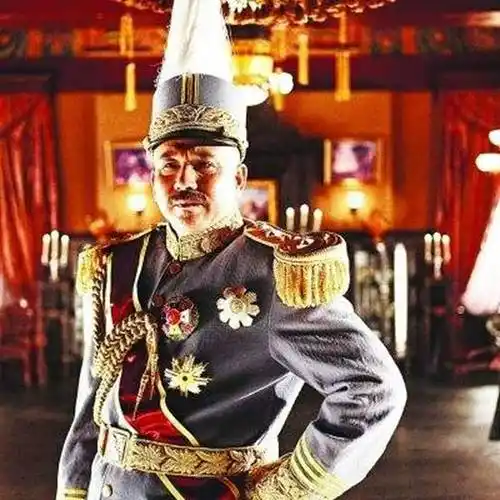 瞿恩袁世凯长林王.看完剧照你敢说是同一个人演的?